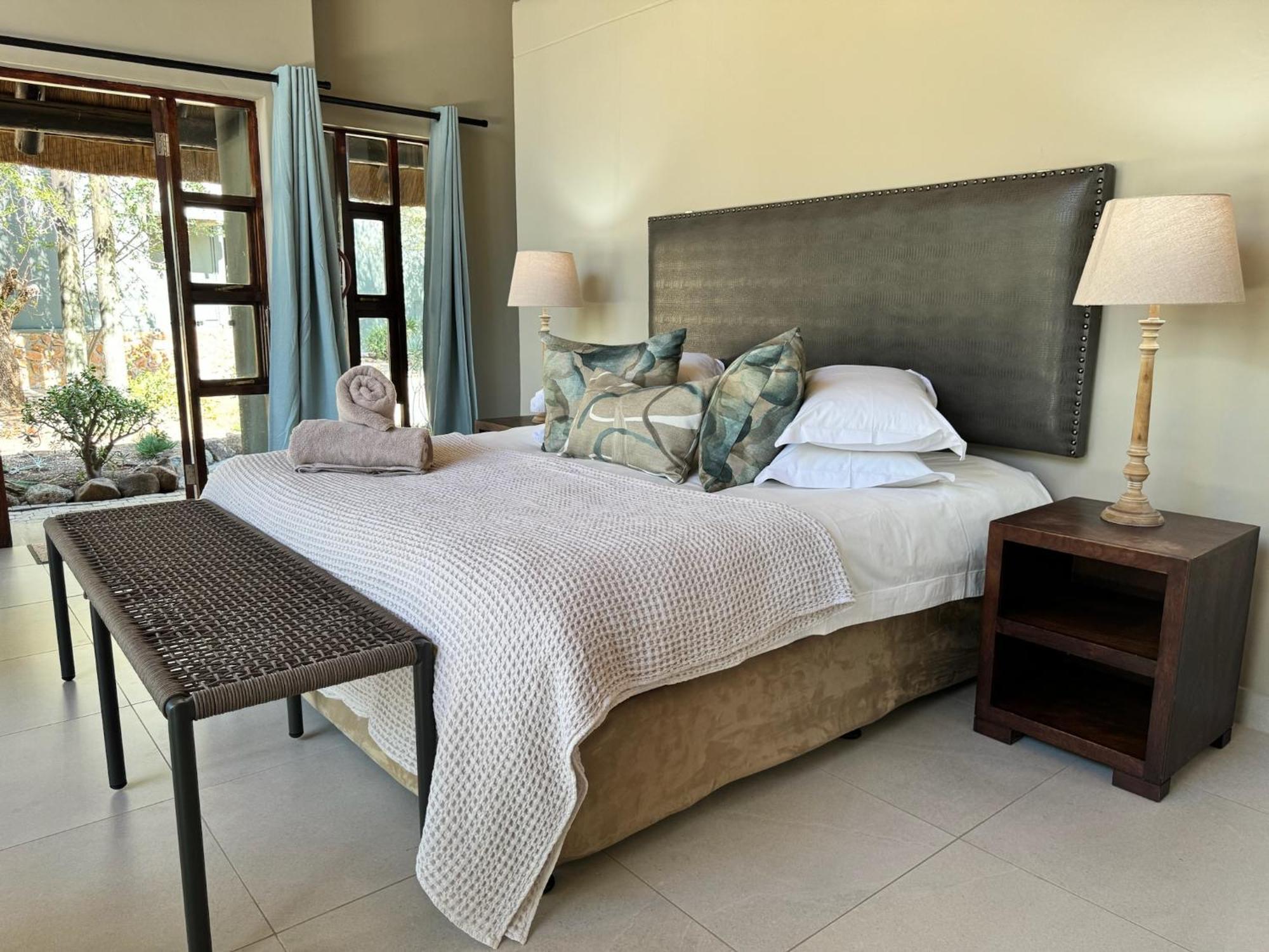 Pangolin Game Lodge - Self Catering, Incl 2 Game Drives Per Day Matlhagame المظهر الخارجي الصورة