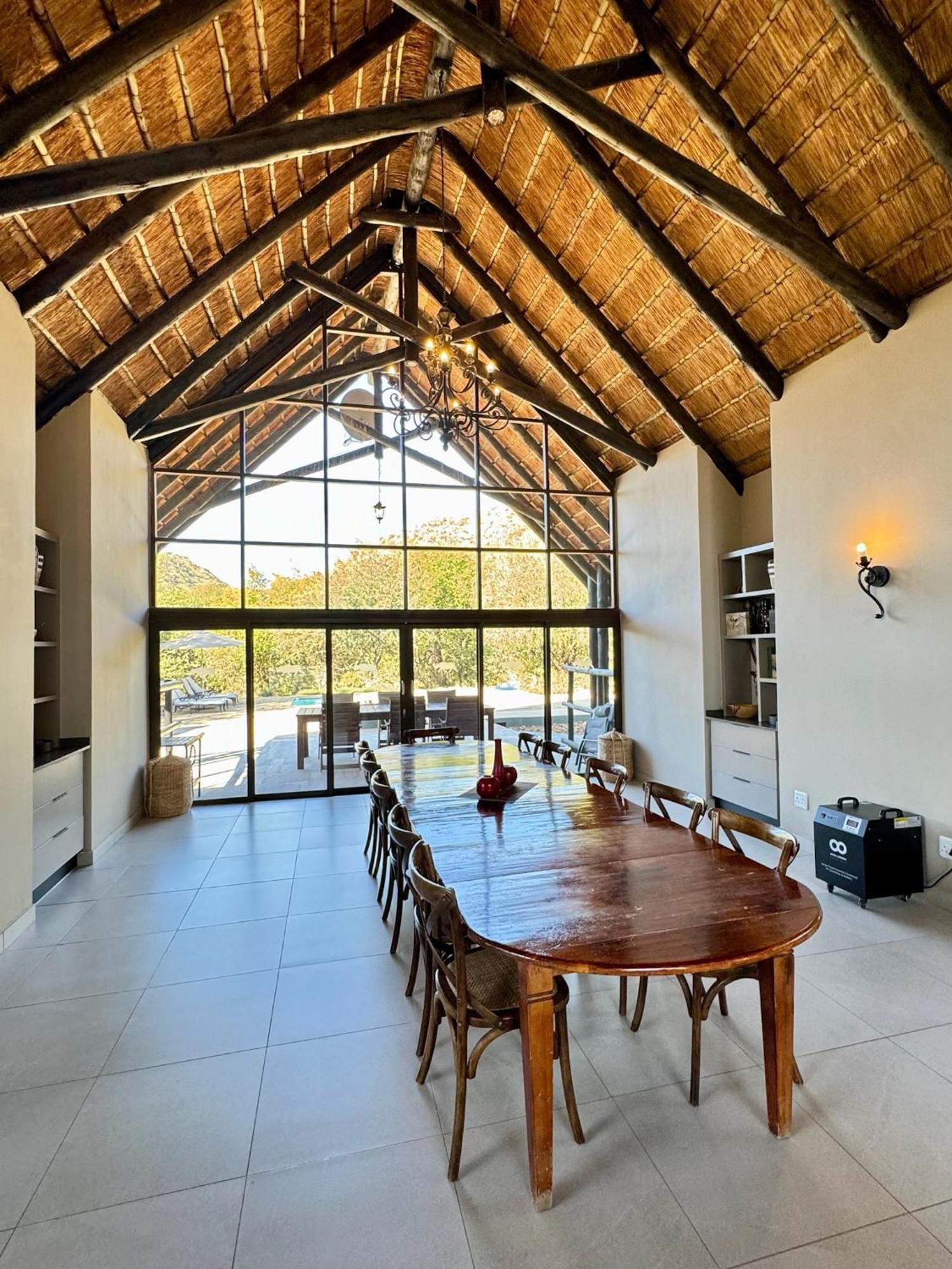 Pangolin Game Lodge - Self Catering, Incl 2 Game Drives Per Day Matlhagame المظهر الخارجي الصورة
