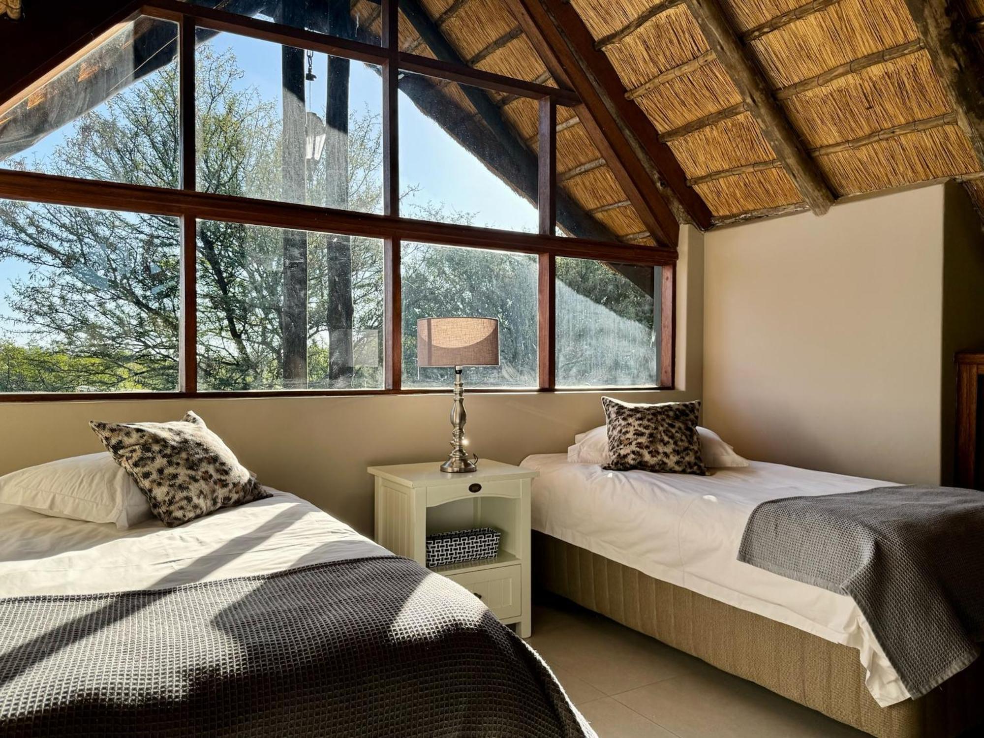 Pangolin Game Lodge - Self Catering, Incl 2 Game Drives Per Day Matlhagame المظهر الخارجي الصورة